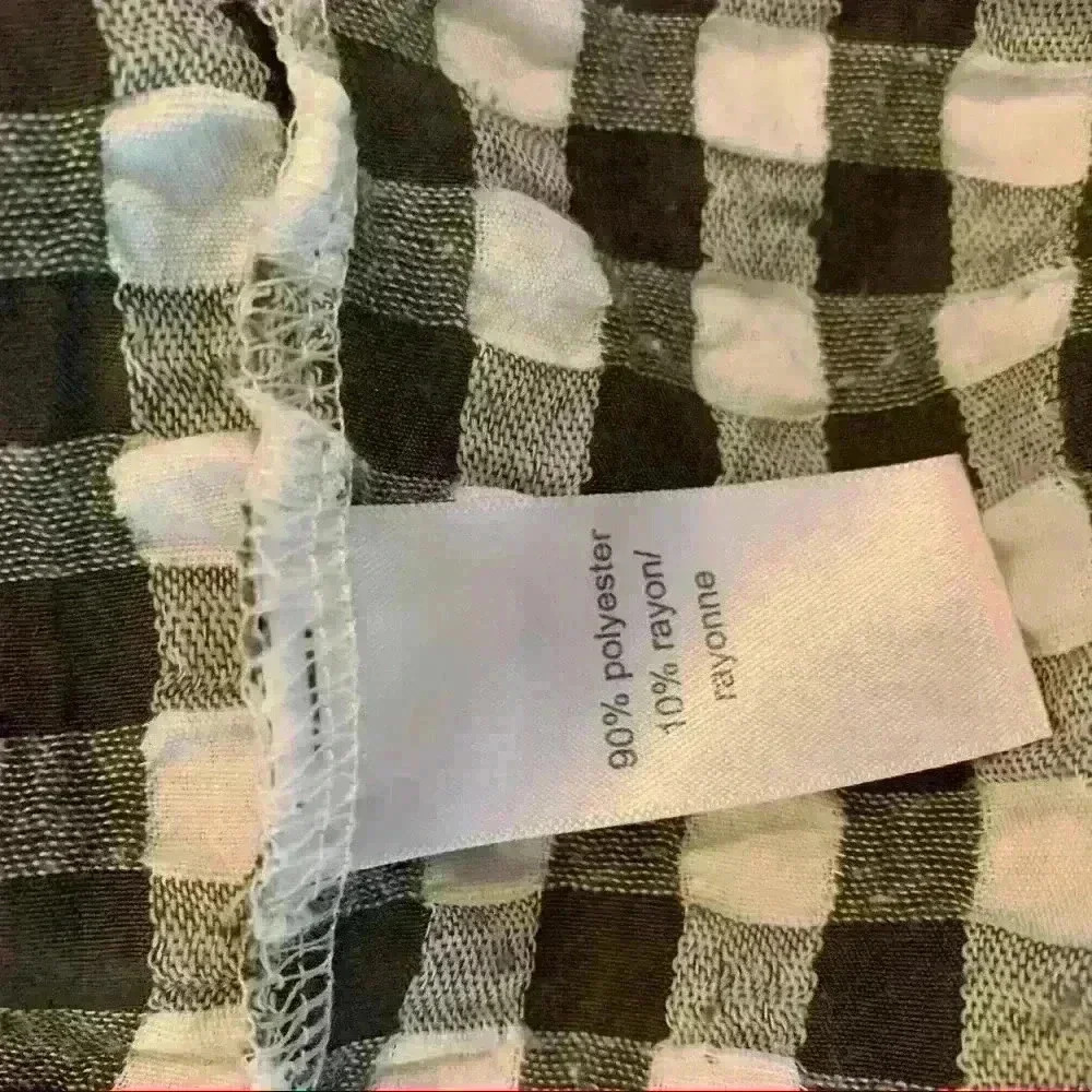 Square neck ruffle sleeve tank - Picture 9 of 9